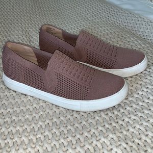 Mauve Steve Madden Slip On Shoes